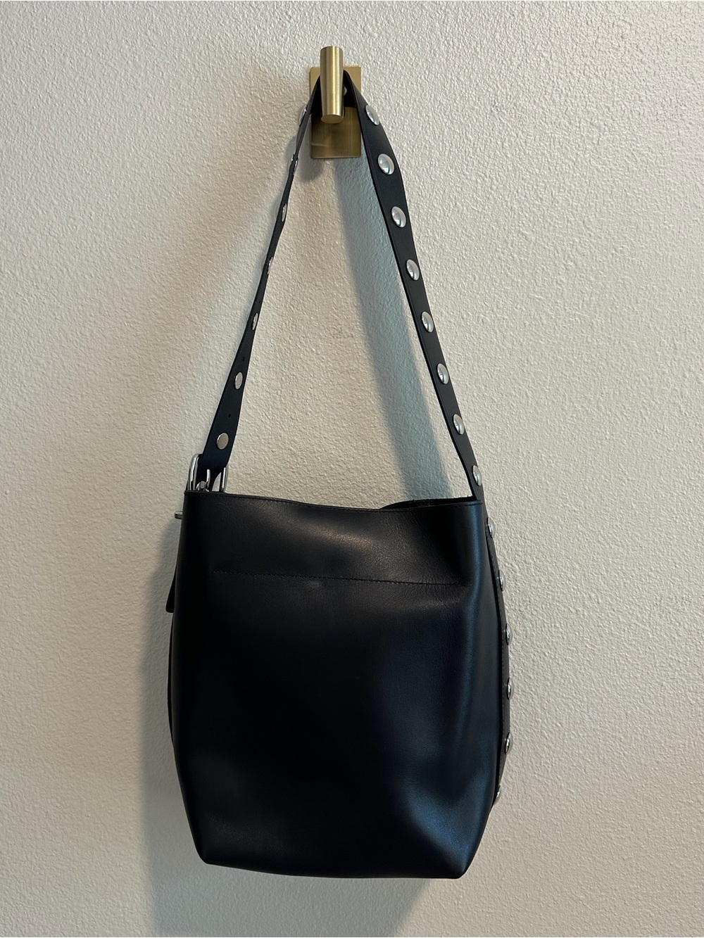 ☀️ New! MADEWELL Essential Medium Bucket Tote in True Black - Picture 4 of 16